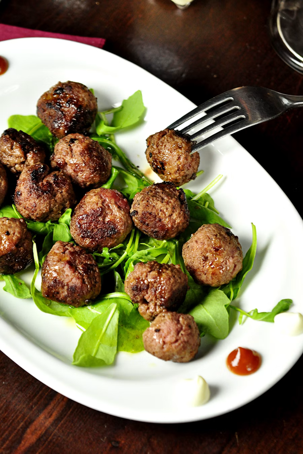 Italian meatballs in tomato sauce